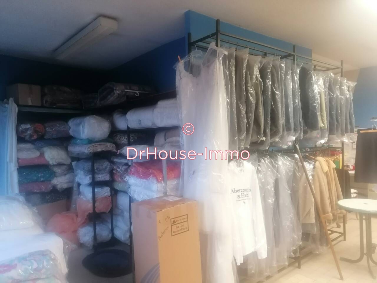 Photo 3 : Vente Commerce 2 pièces Espaly-Saint-Marcel 93 m²