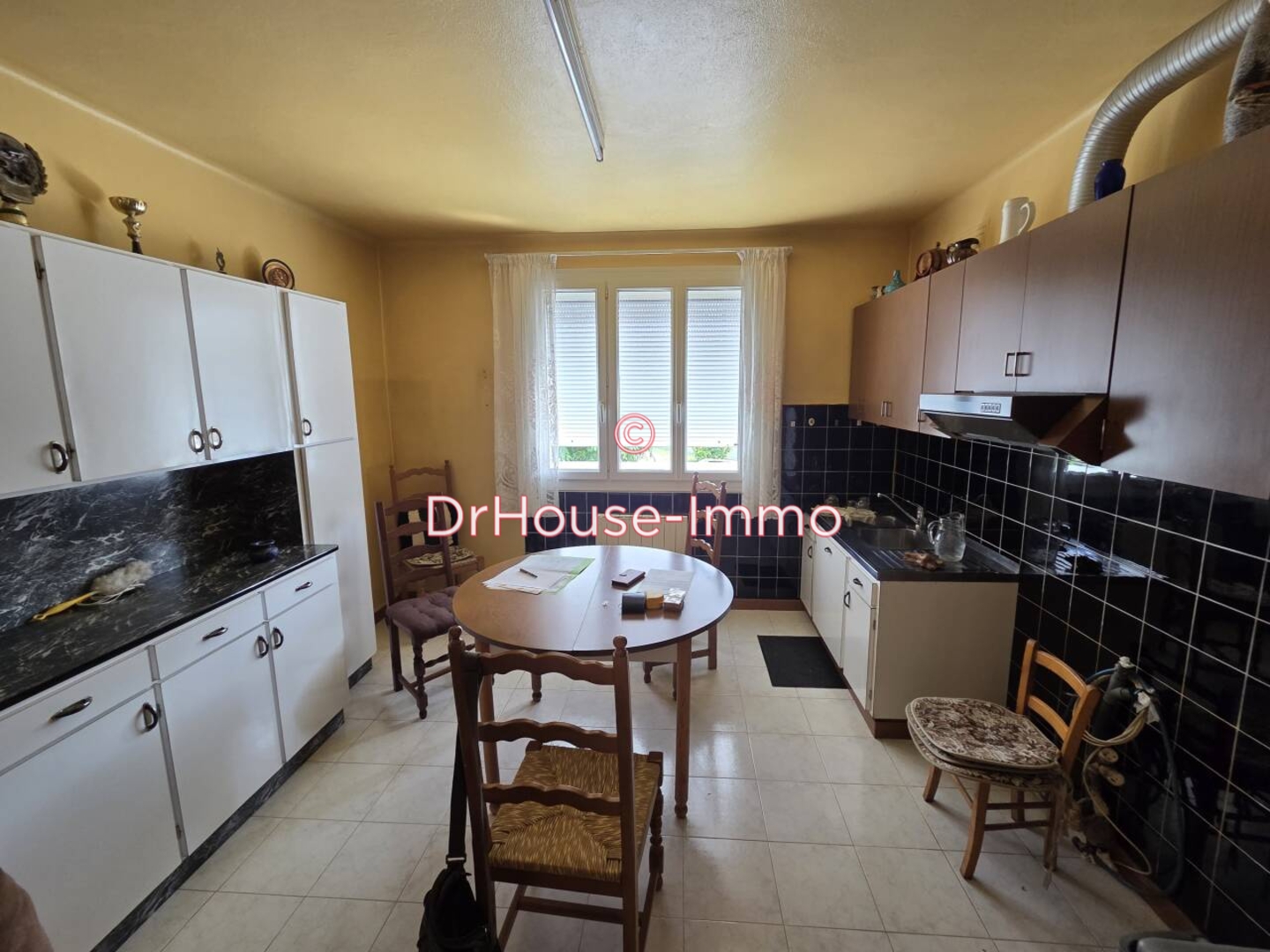 Photo 2 : Vente Maison 4 pièces Saint-Julien-les-Villas 100 m²