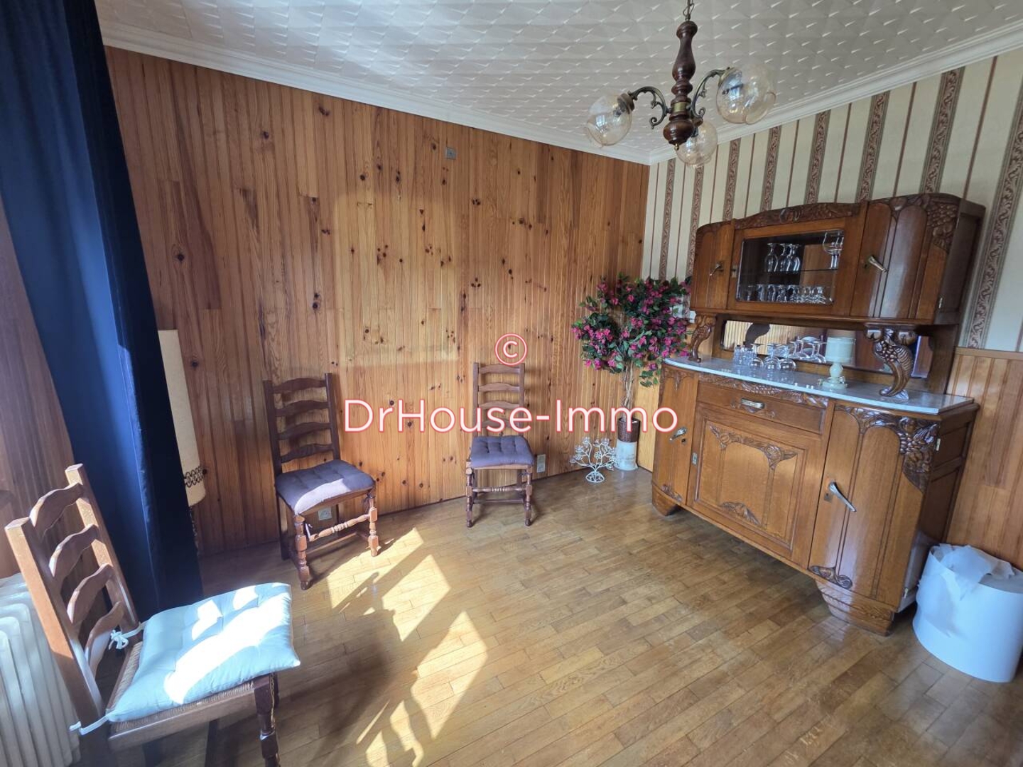 Photo 3 : Vente Maison 4 pièces Saint-Julien-les-Villas 100 m²
