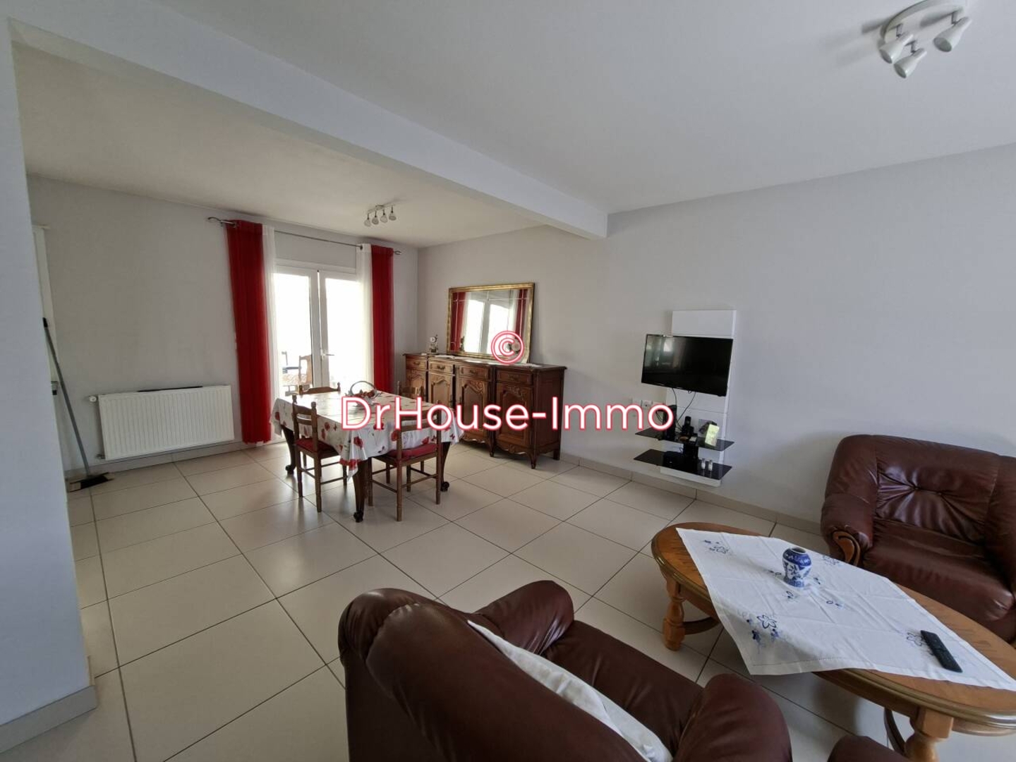Photo 3 : Vente Maison 5 pièces Sainte-Eulalie 98 m²
