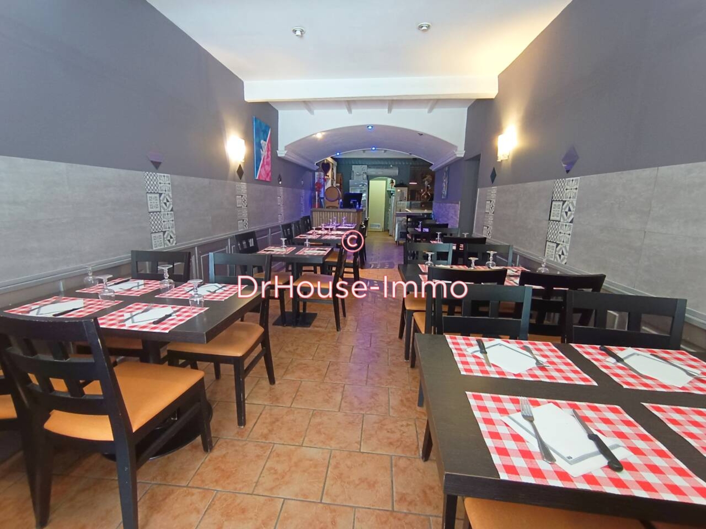 Photo 1 : Vente Commerce Garéoult 120 m²