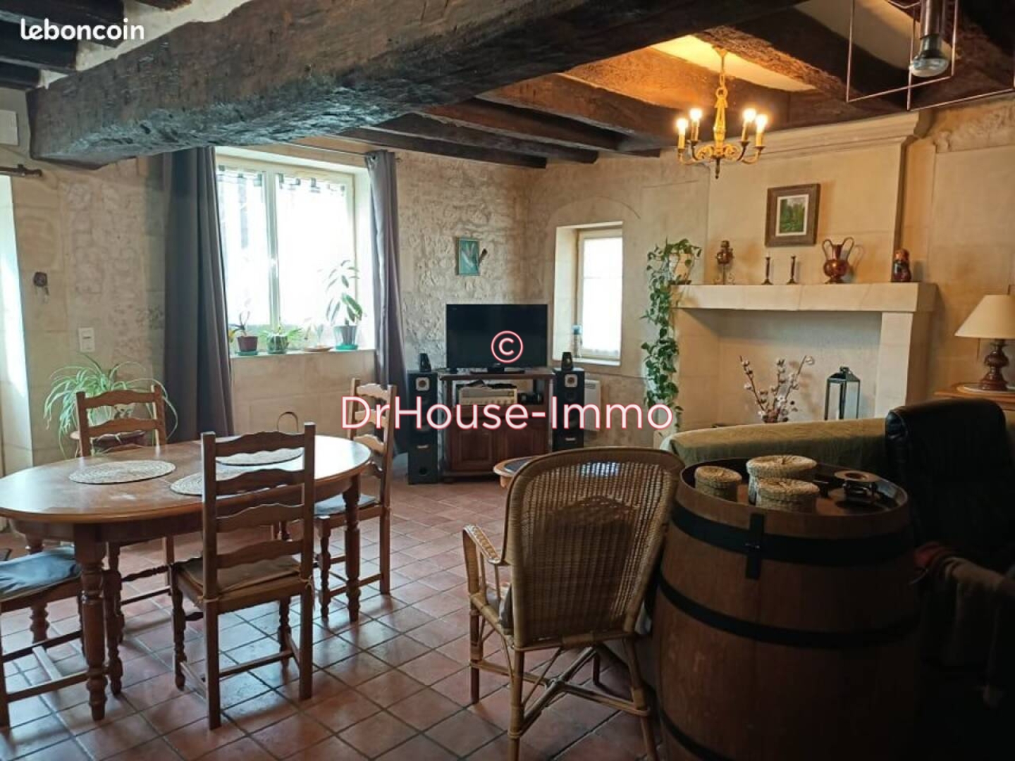 Photo 2 : Vente Immeuble 6 pièces Crouzilles 124 m²