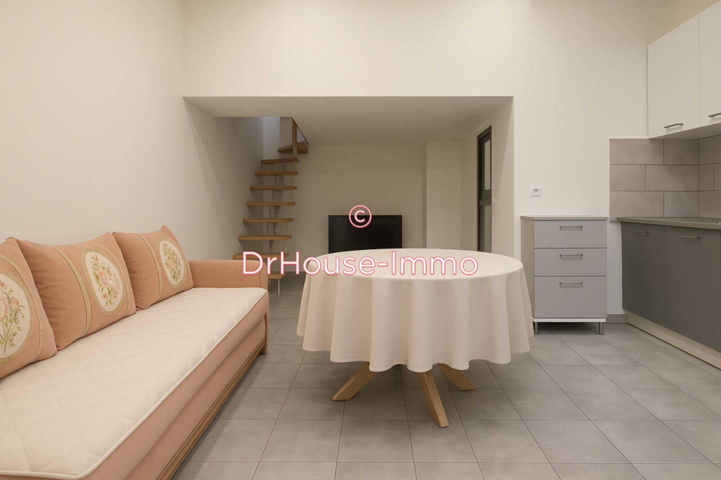 Photo 2 : Vente Immeuble 7 pièces Vitrolles 90 m²