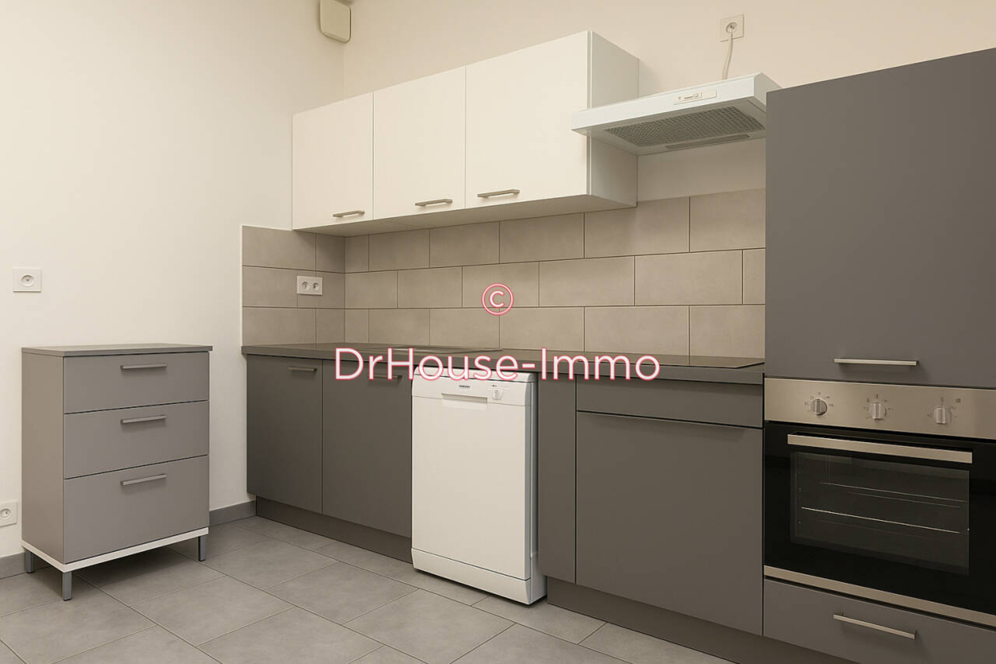 Photo 3 : Vente Immeuble 7 pièces Vitrolles 90 m²