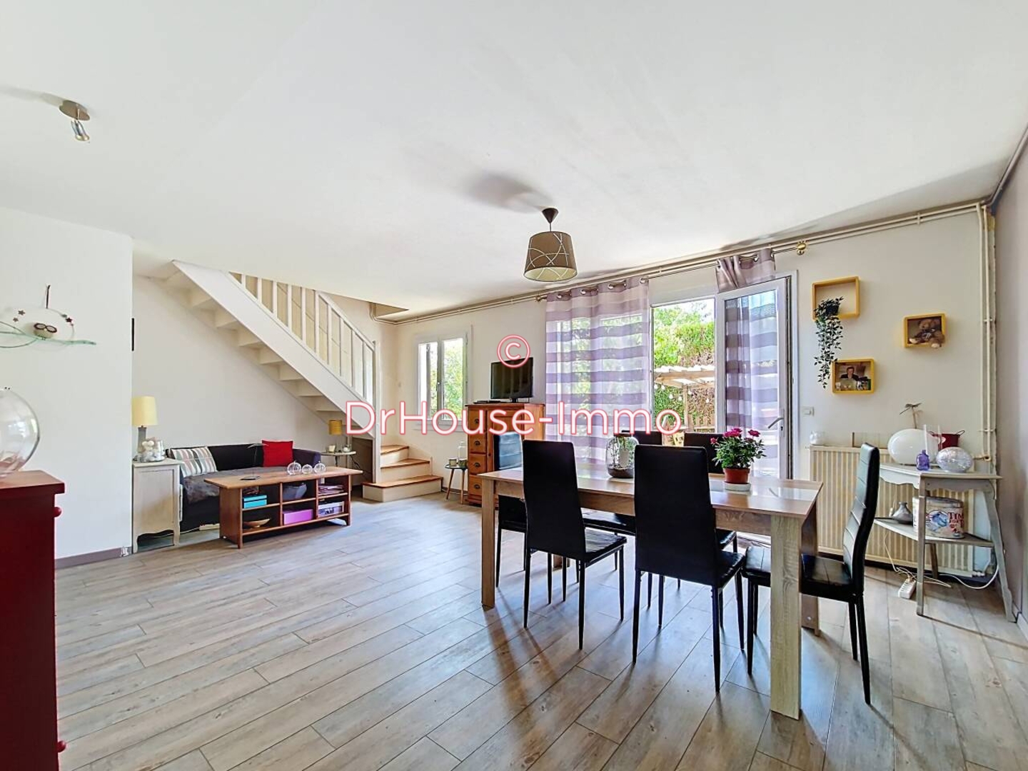 Photo 2 : Vente Maison 6 pièces Dammartin-en-Serve 98 m²