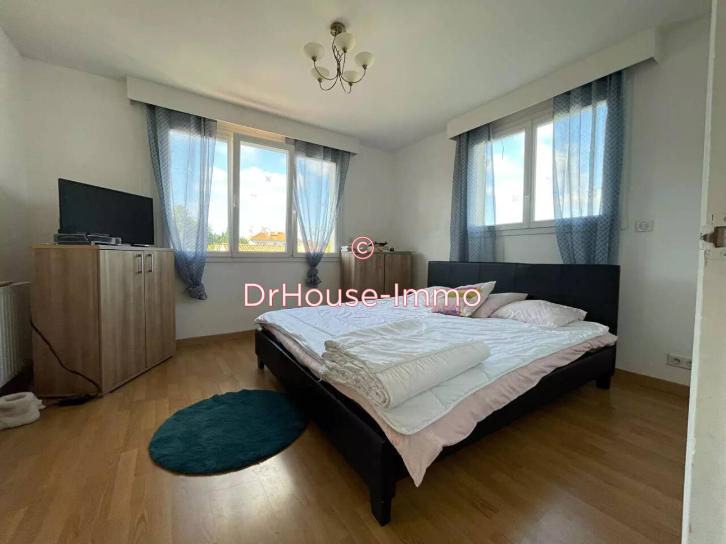 Photo 3 : Vente Maison 9 pièces Saint-Maixent-sur-Vie 150 m²