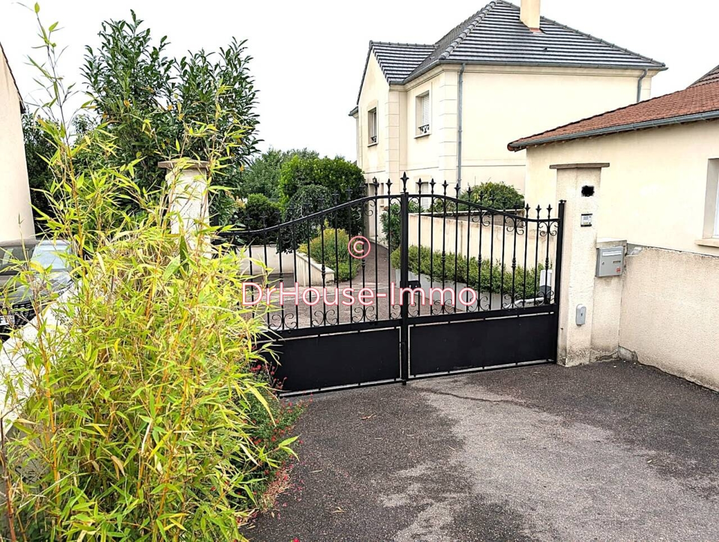 Photo 1 : Vente Maison 6 pièces Carrières-sur-Seine 135 m²