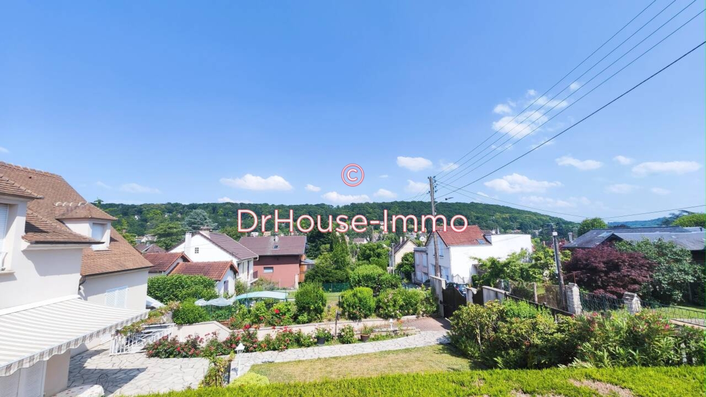 Photo 2 : Vente Maison 6 pièces Saint-Rémy-lès-Chevreuse 117 m²