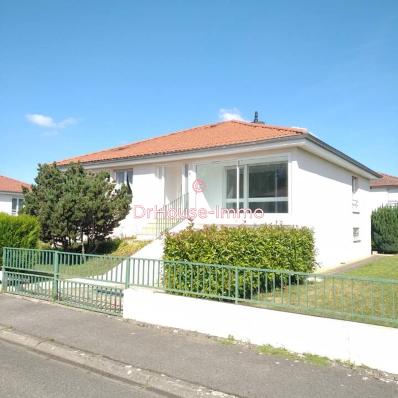Photo 1 : Vente Maison 8 pièces Montoy-Flanville 121 m²