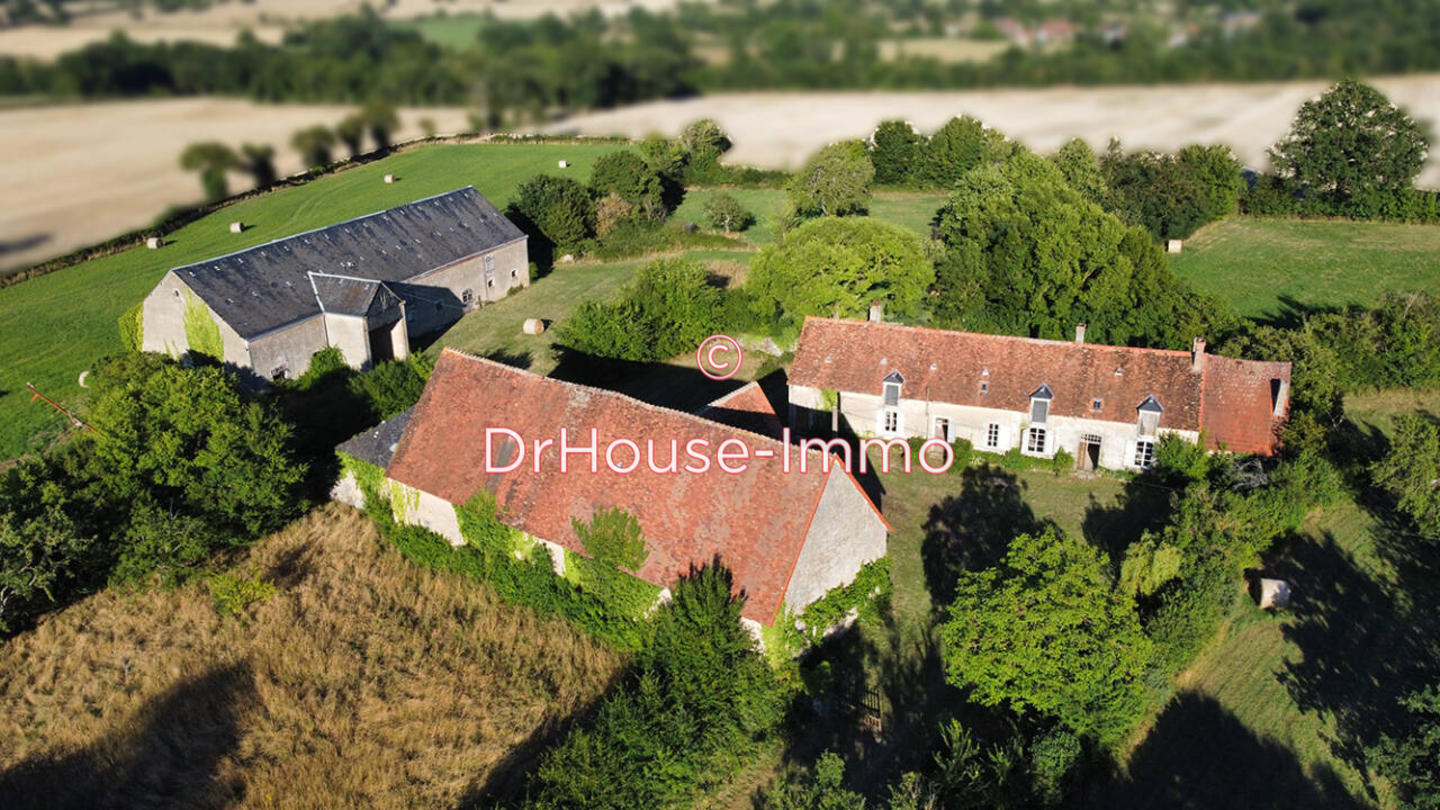 Photo 2 : Vente Maison 7 pièces Neuvy-Saint-Sépulchre 155 m²