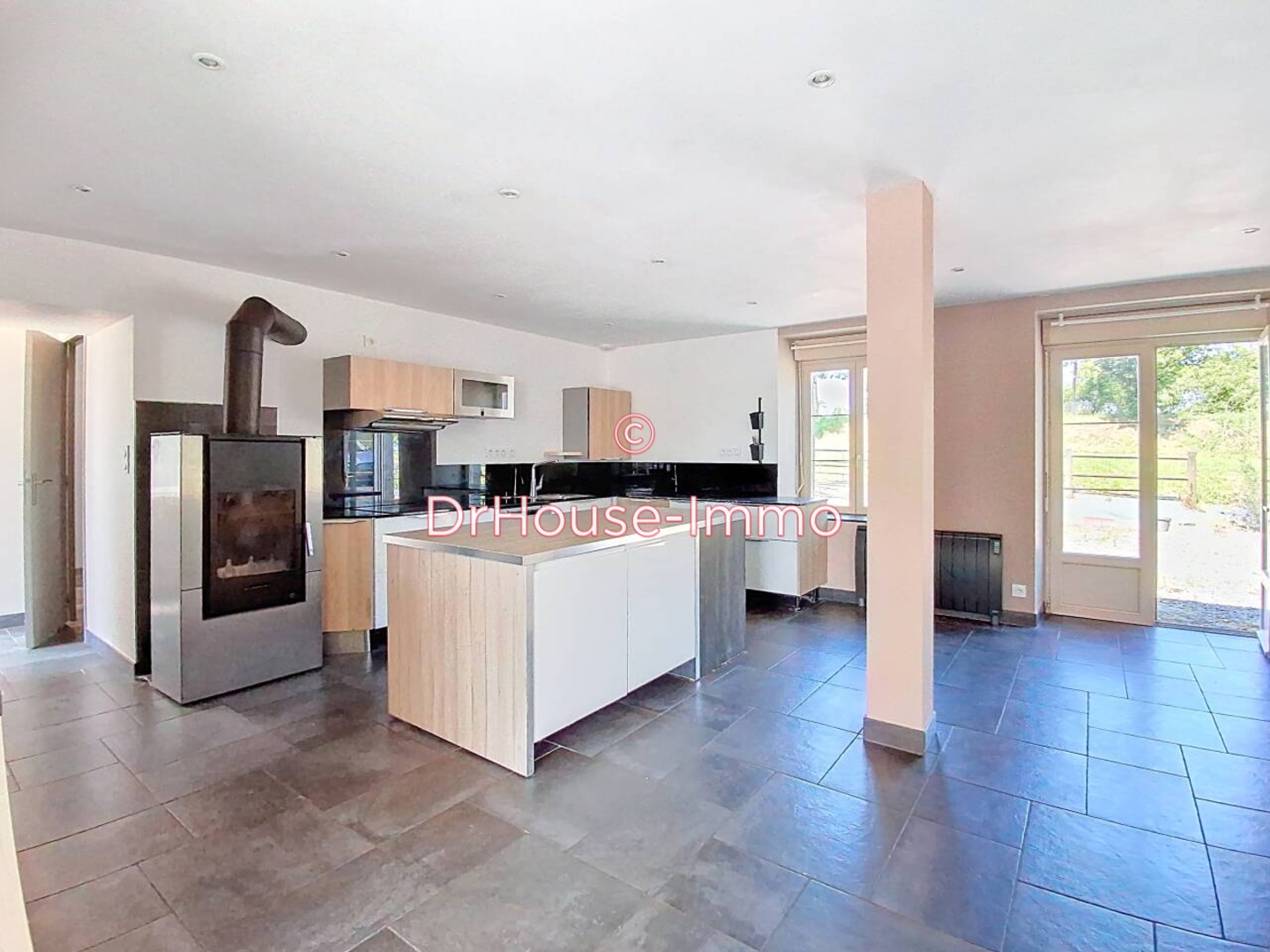 Photo 3 : Vente Maison 7 pièces Courtils 195 m²