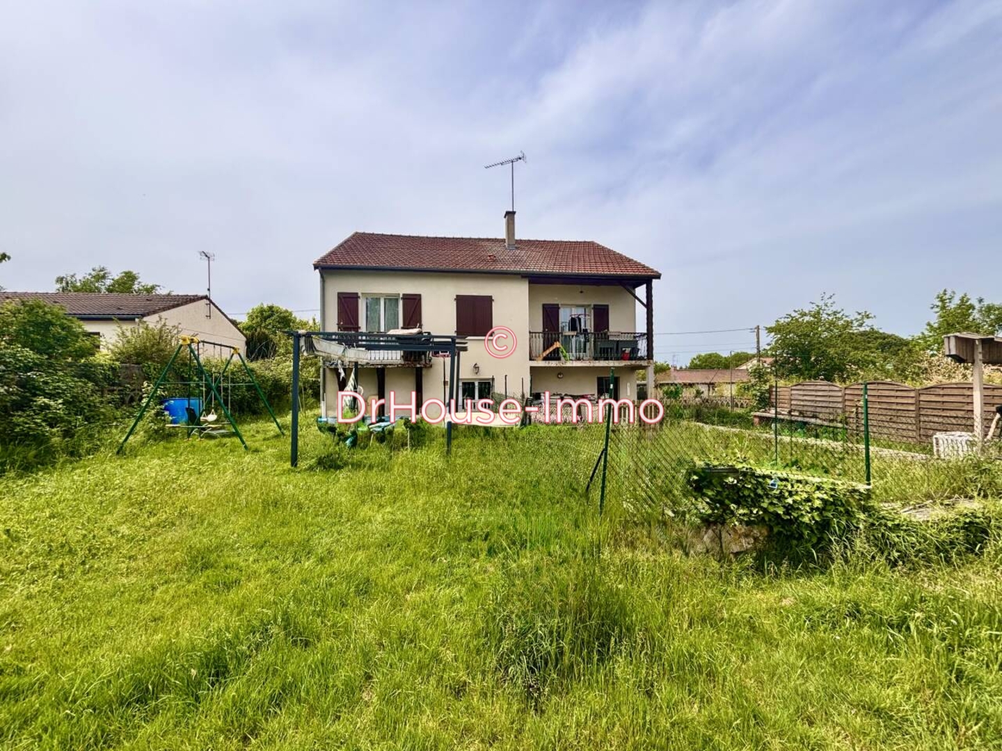 Photo 1 : Vente Maison 7 pièces Vouneuil-sous-Biard 189 m²