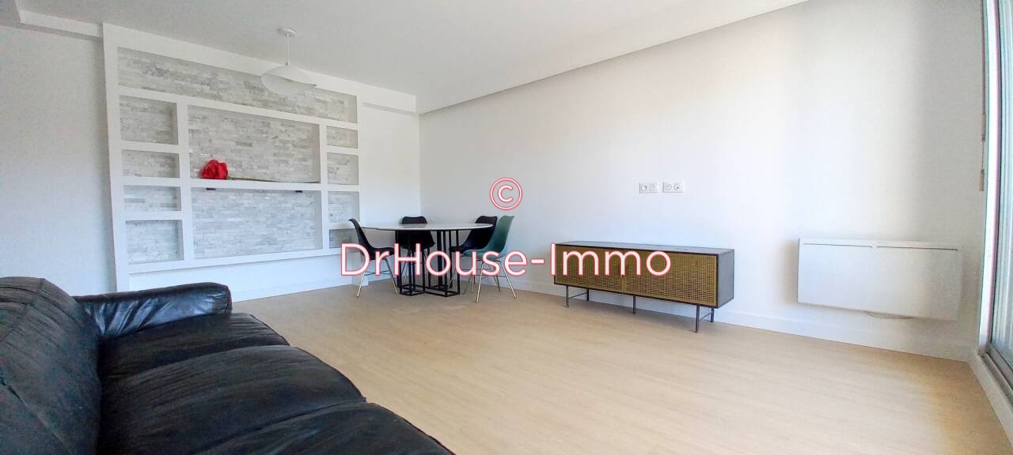 Photo 3 : Vente Appartement 4 pièces Les Lilas 84 m²