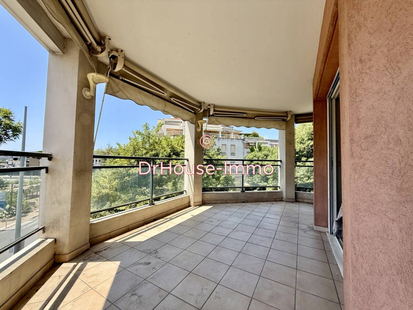 Photo 1 : Vente Appartement 4 pièces Cagnes-sur-Mer 84 m²