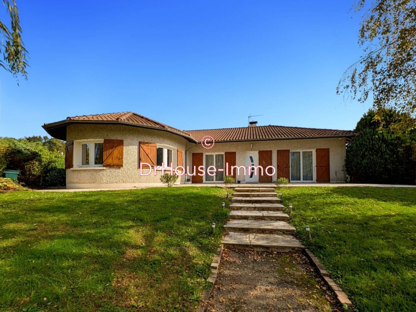 Photo 1 : Vente Maison 8 pièces Messimy-sur-Saône 200 m²