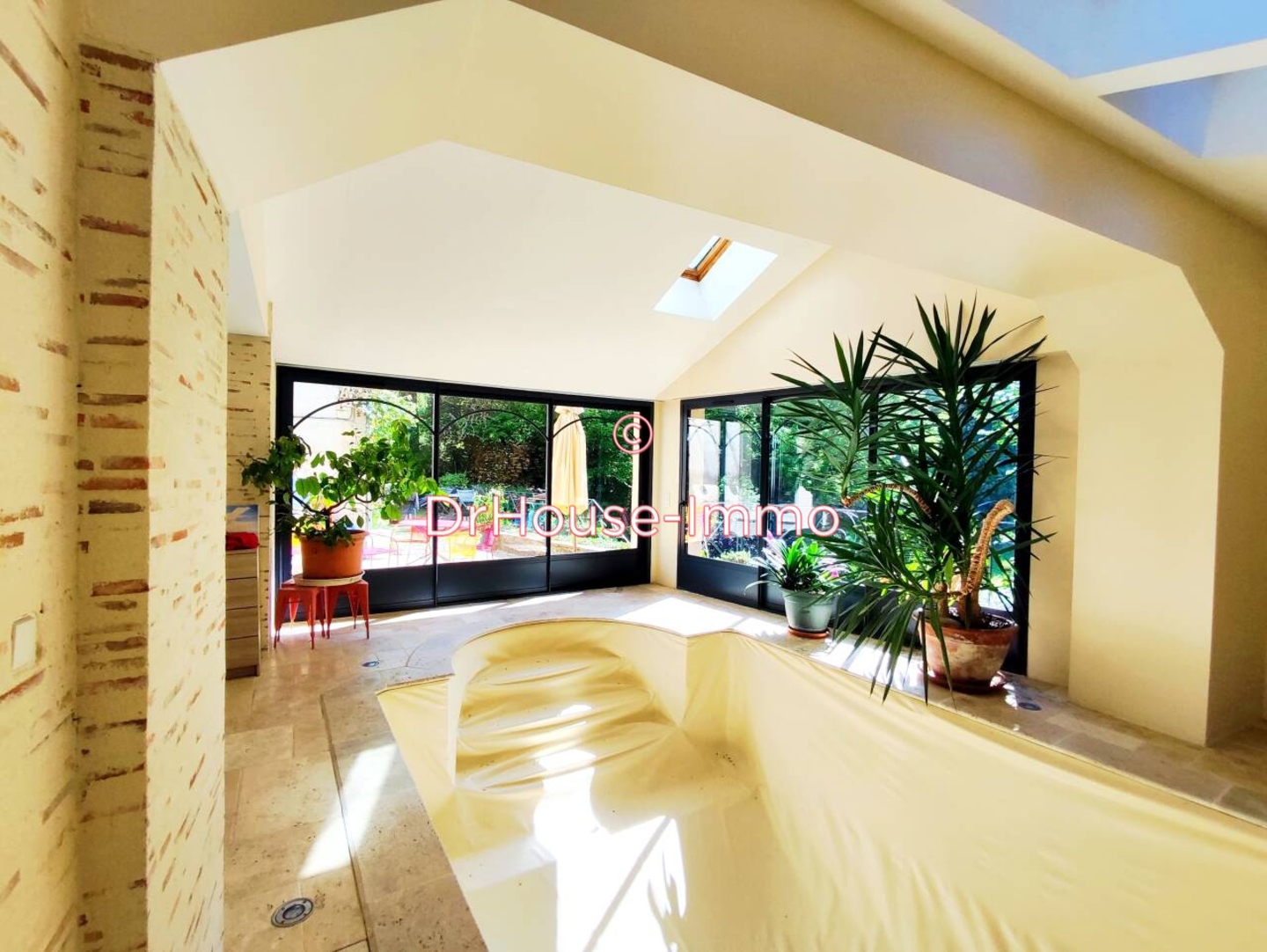 Photo 2 : Vente Maison 8 pièces Chaingy 281 m²