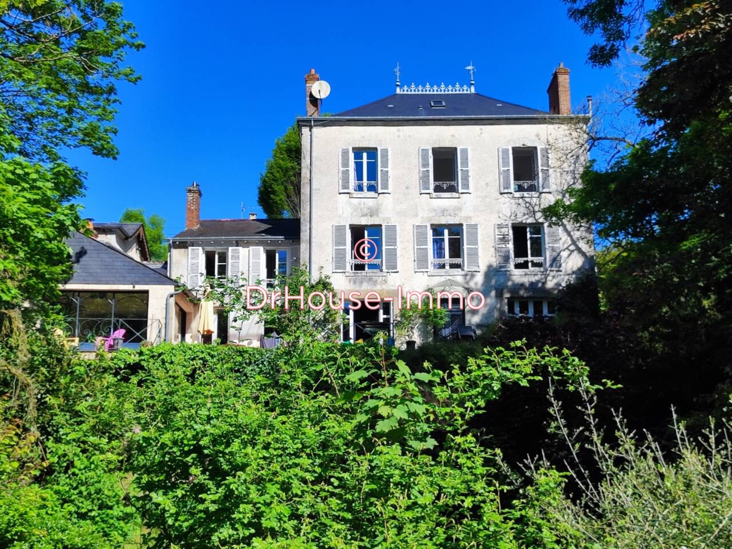 Photo 2 : Vente Maison 8 pièces Chaingy 281 m²