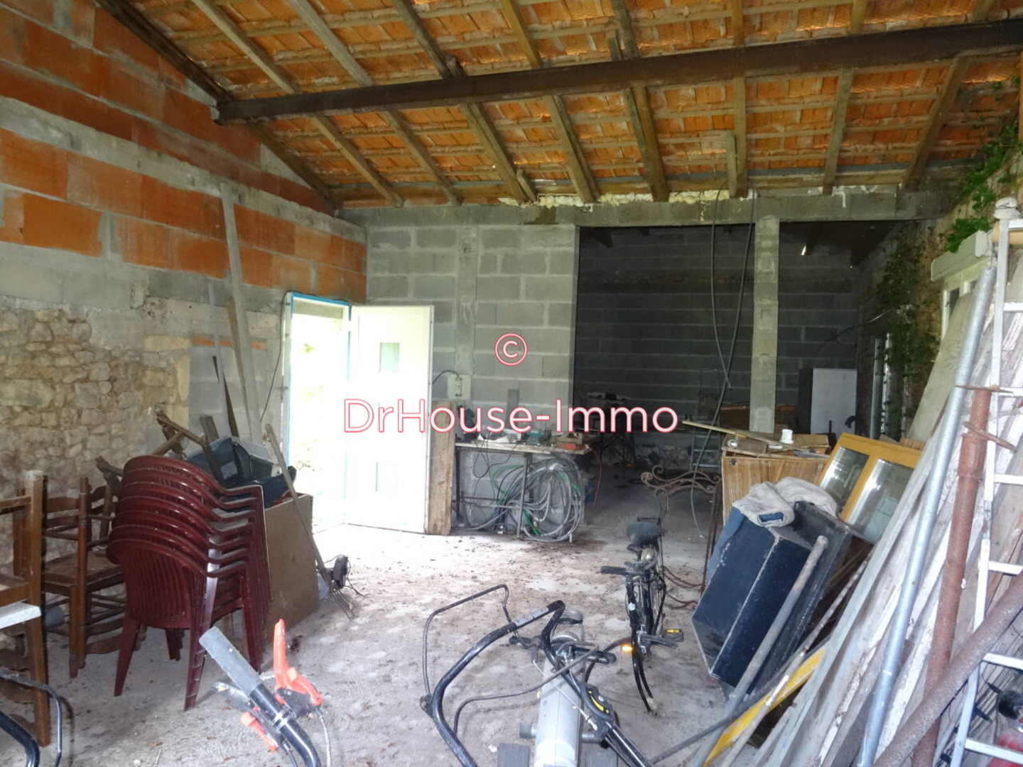 Photo 2 : Vente Grange Saint-Just-Luzac 73 m²