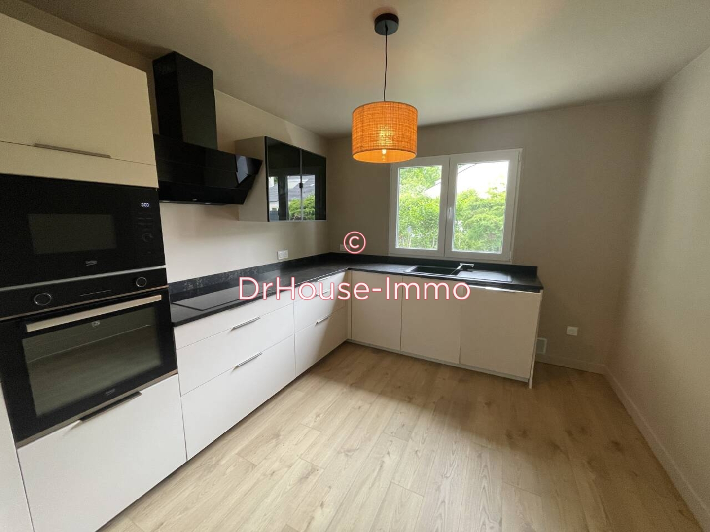 Photo 1 : Vente Maison 6 pièces Montcourt-Fromonville 110 m²