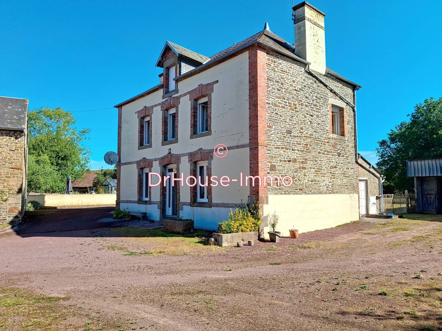 Photo 2 : Vente Maison 5 pièces Bacilly 138 m²