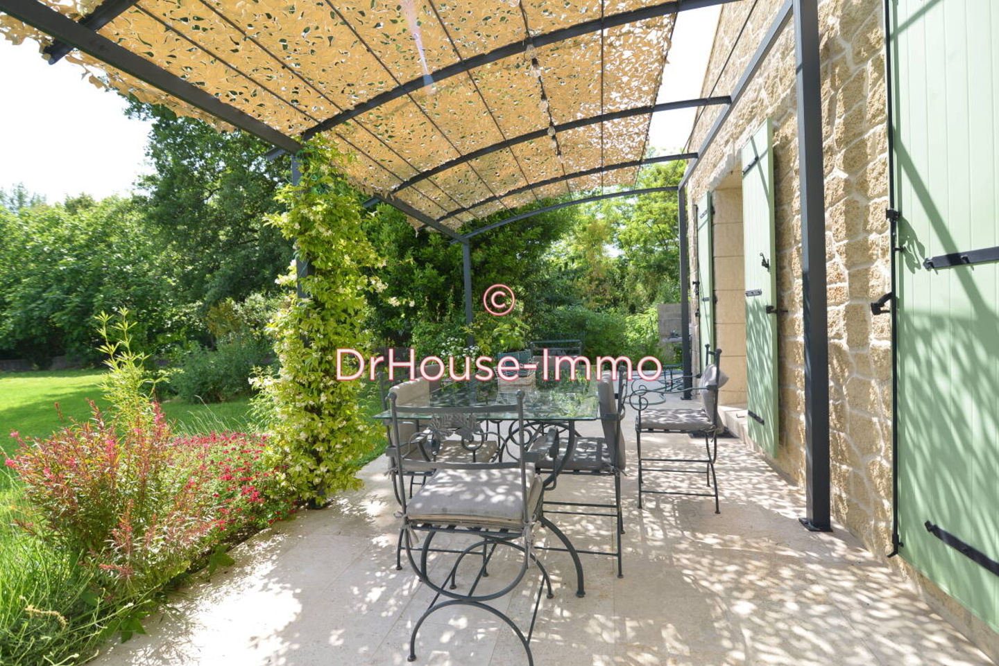 Photo 2 : Vente Maison 5 pièces Saint-Victor-la-Coste 145 m²