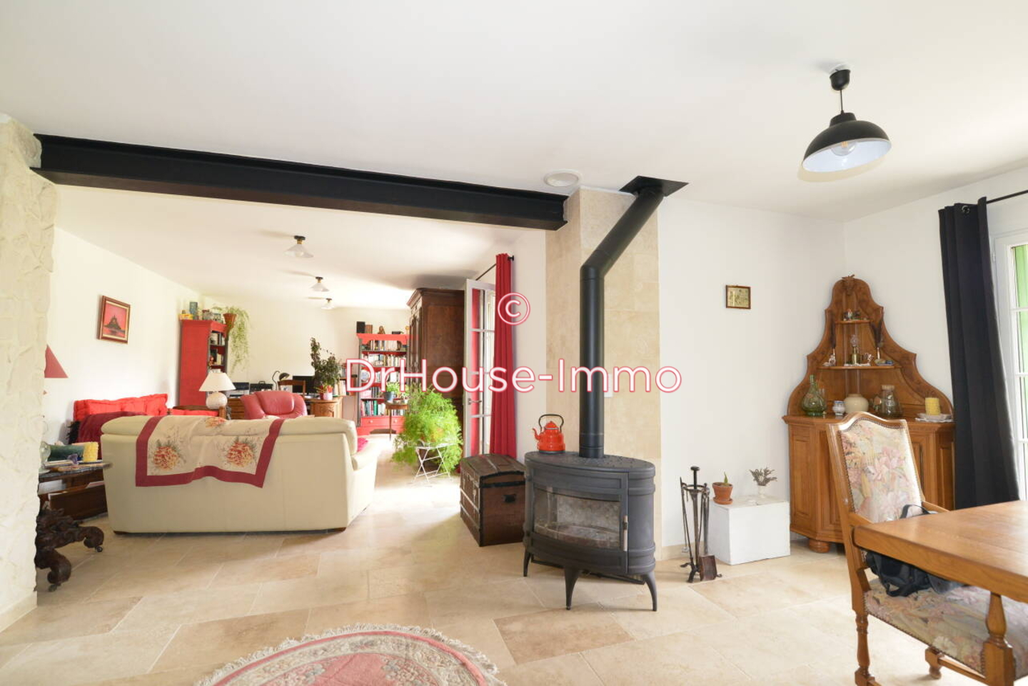 Photo 3 : Vente Maison 5 pièces Saint-Victor-la-Coste 145 m²