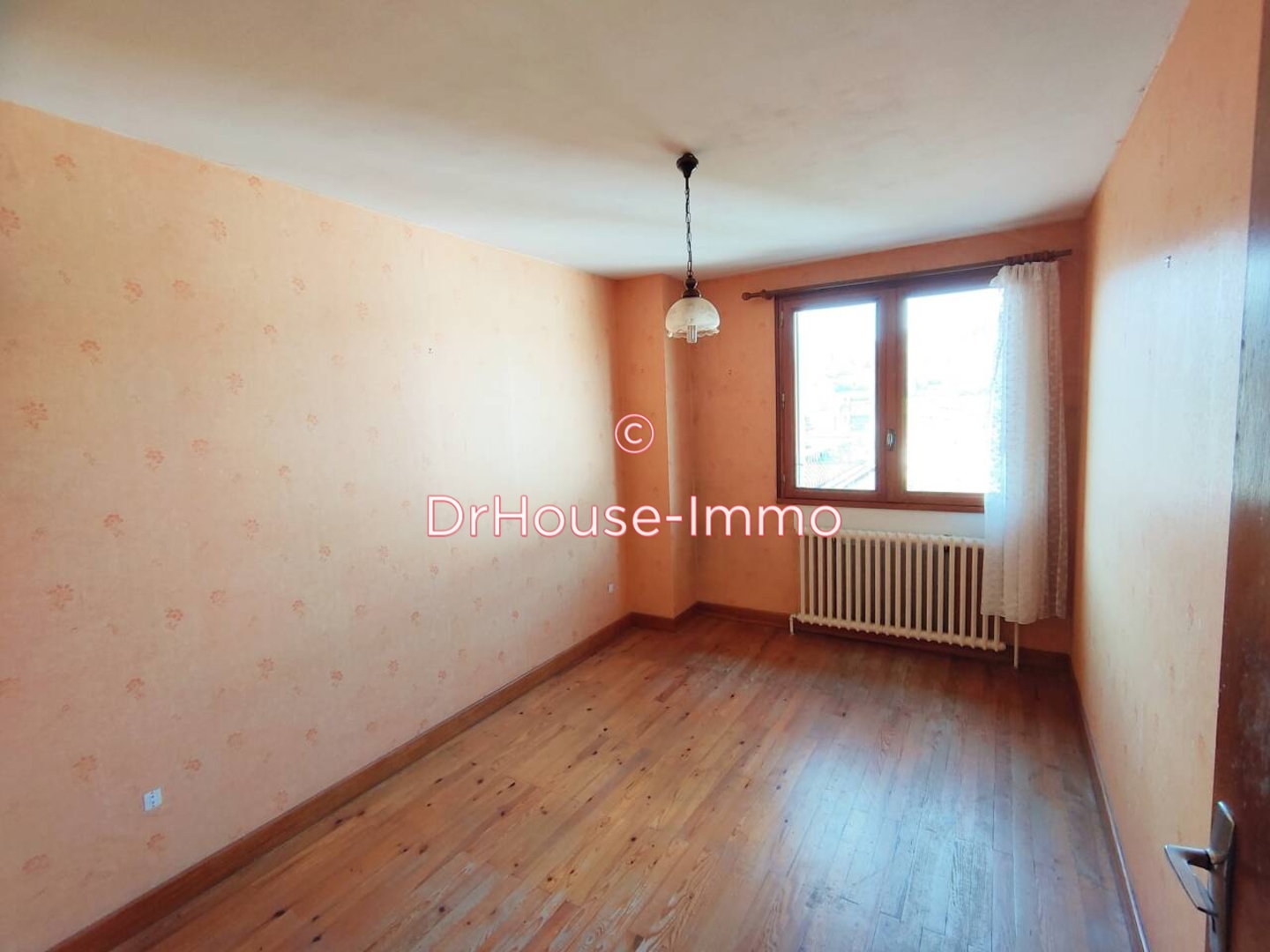 Photo 3 : Vente Maison 5 pièces Saint-Jean-en-Royans 147 m²