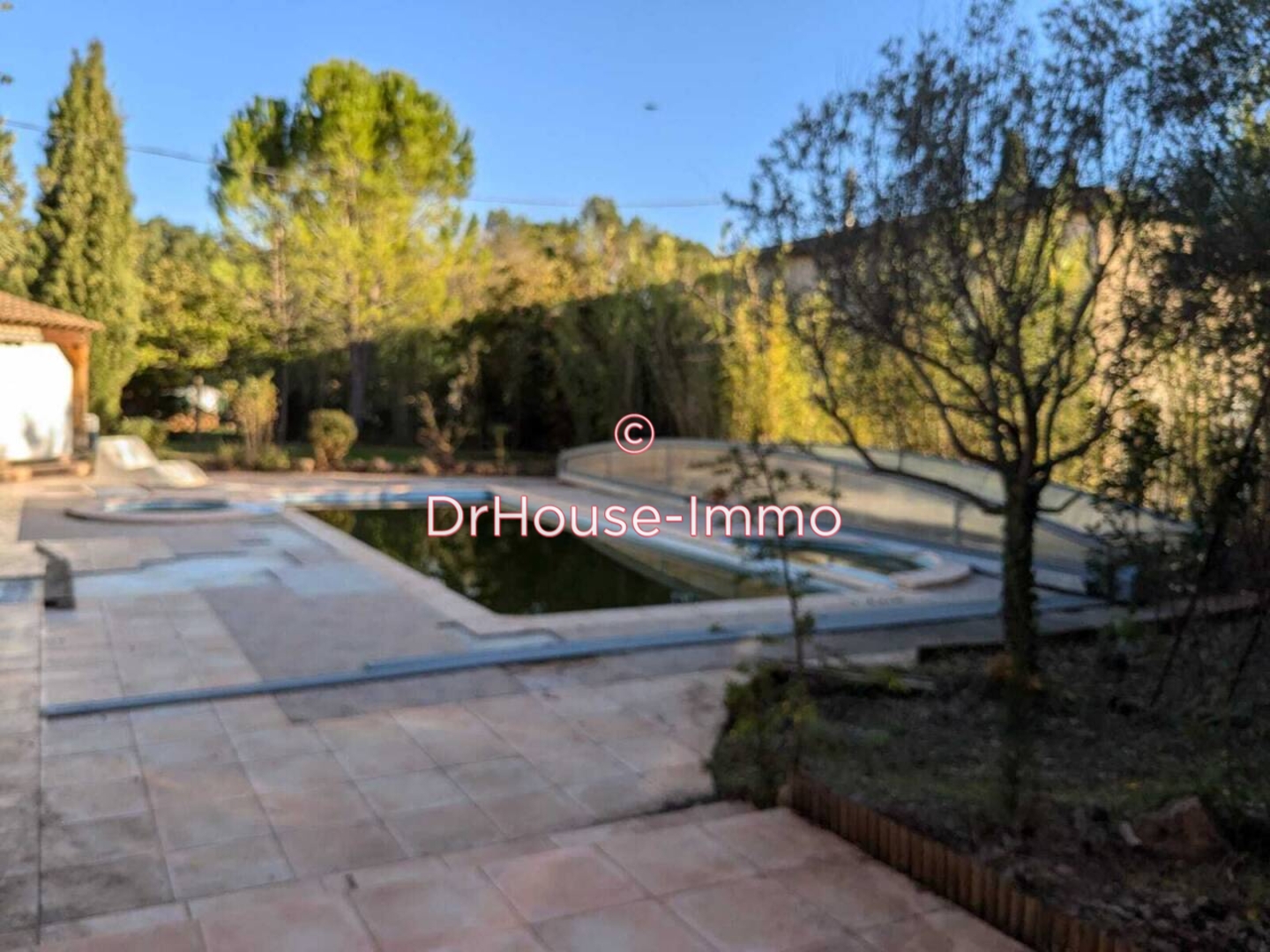 Photo 1 : Vente Maison 6 pièces Le Val 195 m²