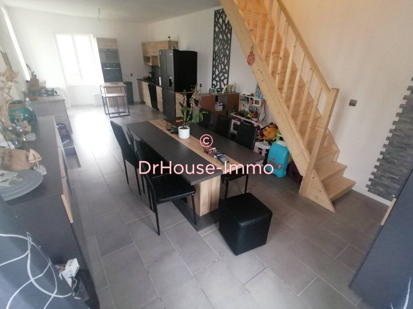 Photo 1 : Vente Maison 7 pièces Port-de-Piles 139 m²