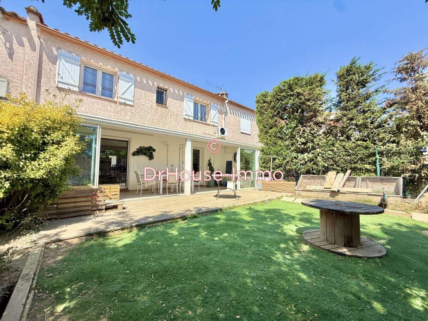 Photo 1 : Vente Maison 5 pièces Saint-Estève 117 m²