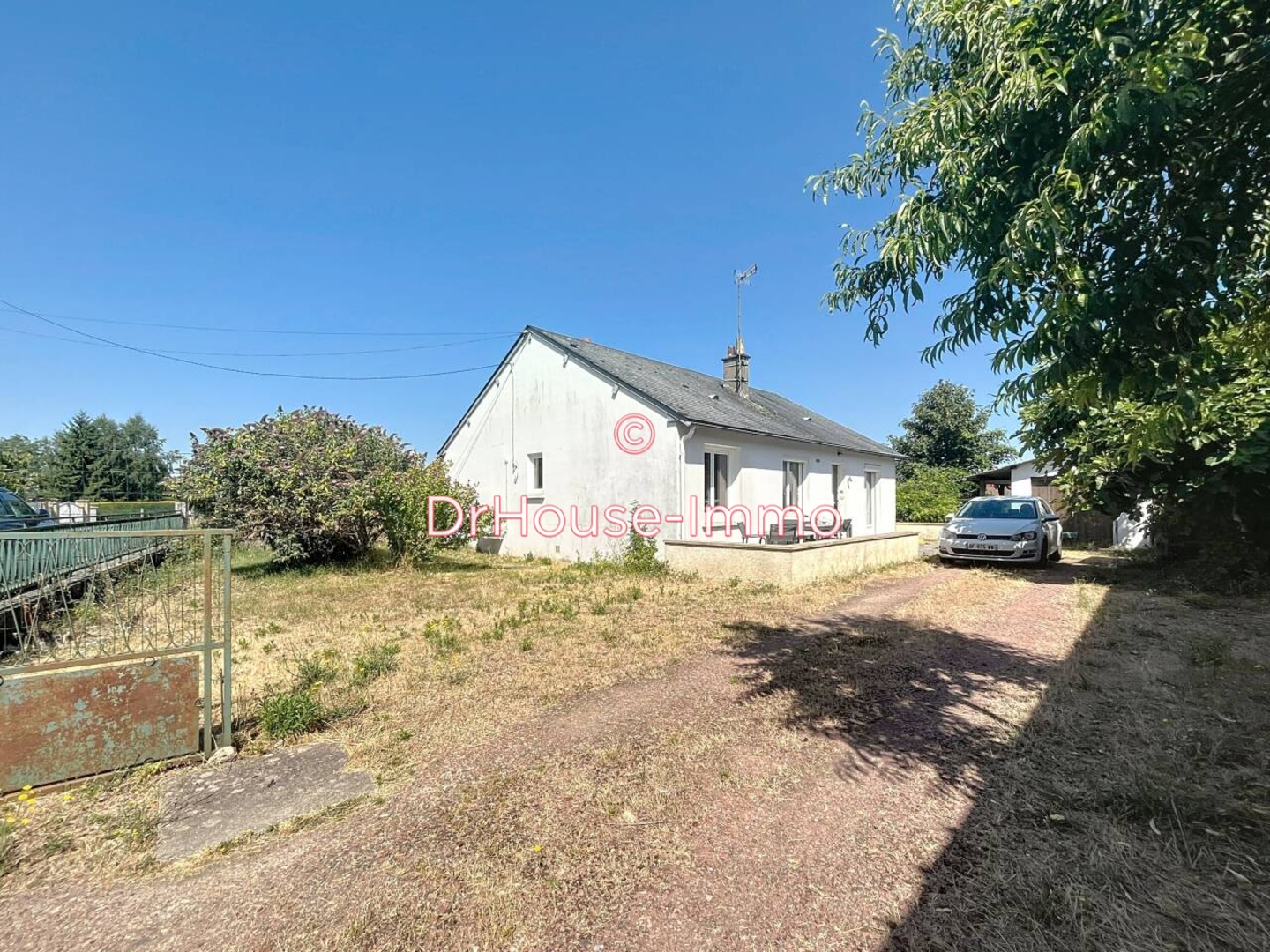 Photo 1 : Vente Maison 3 pièces Savigné-sur-Lathan 83 m²