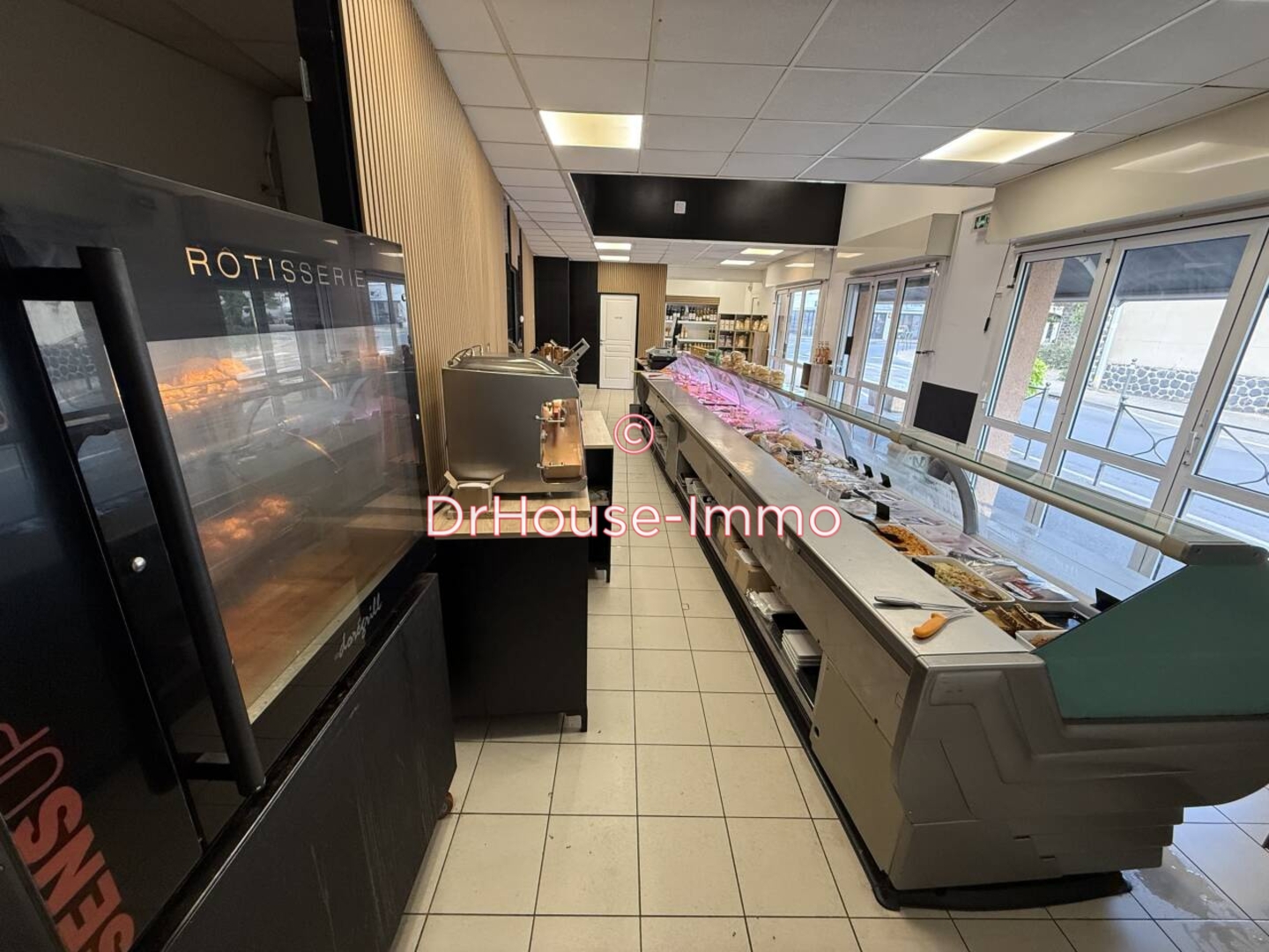 Photo 2 : Vente Commerce 5 pièces Vias 122 m²