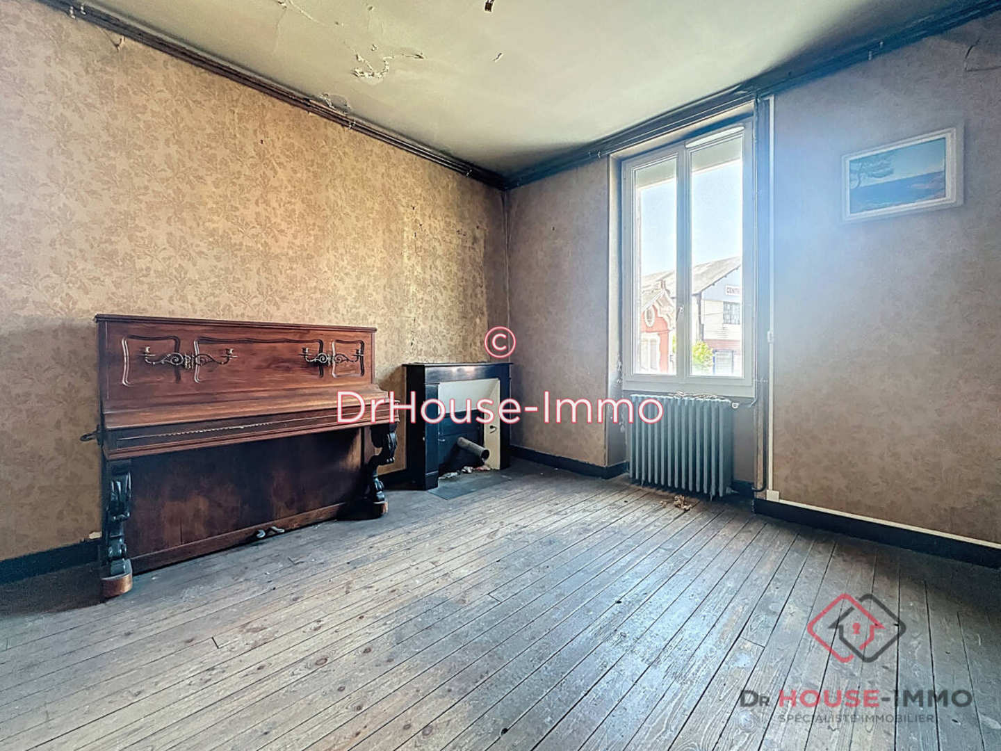 Photo 1 : Vente Immeuble 16 pièces Périgueux 212 m²