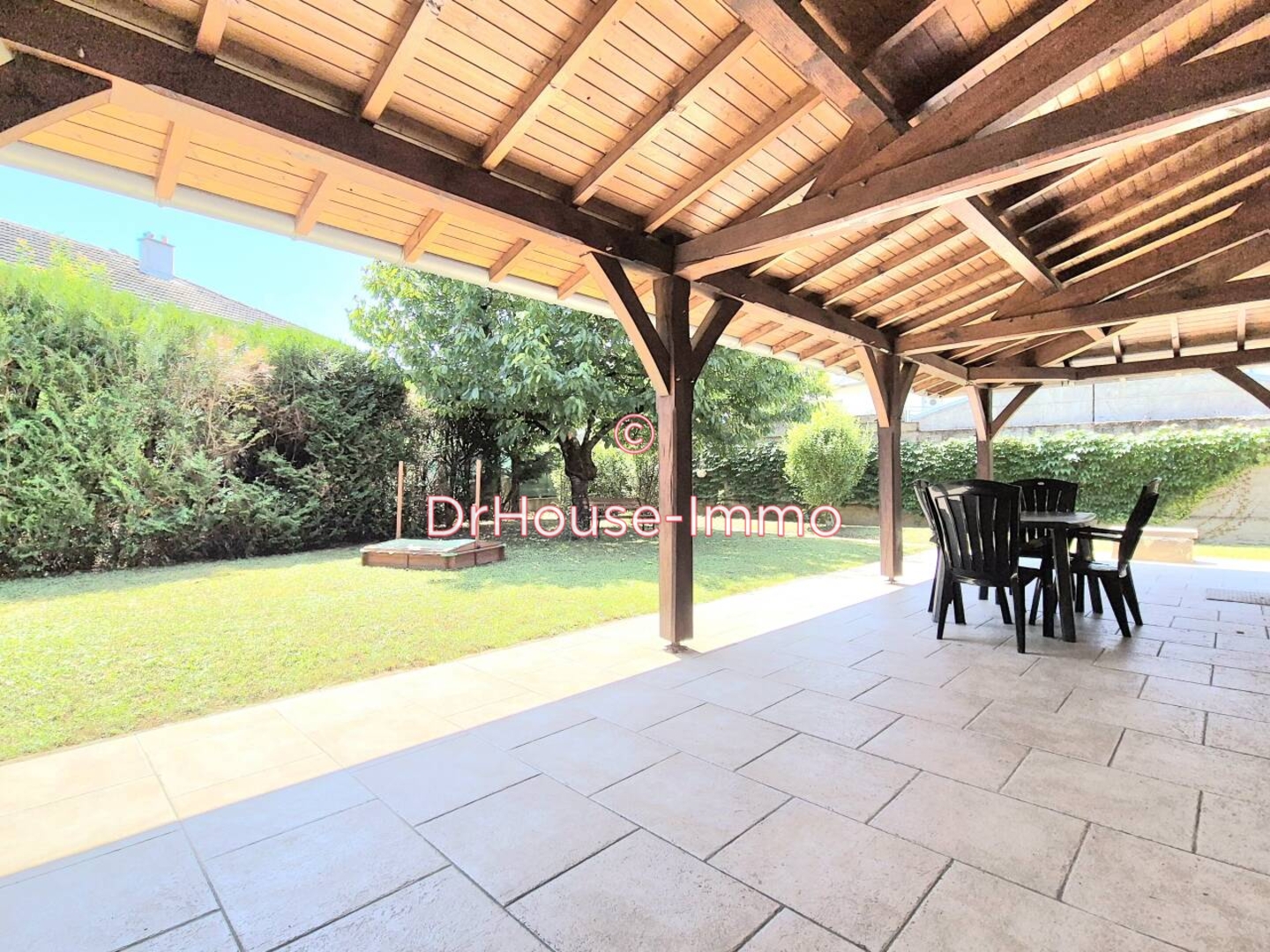 Photo 2 : Vente Maison 6 pièces Chalon-sur-Saône 150 m²