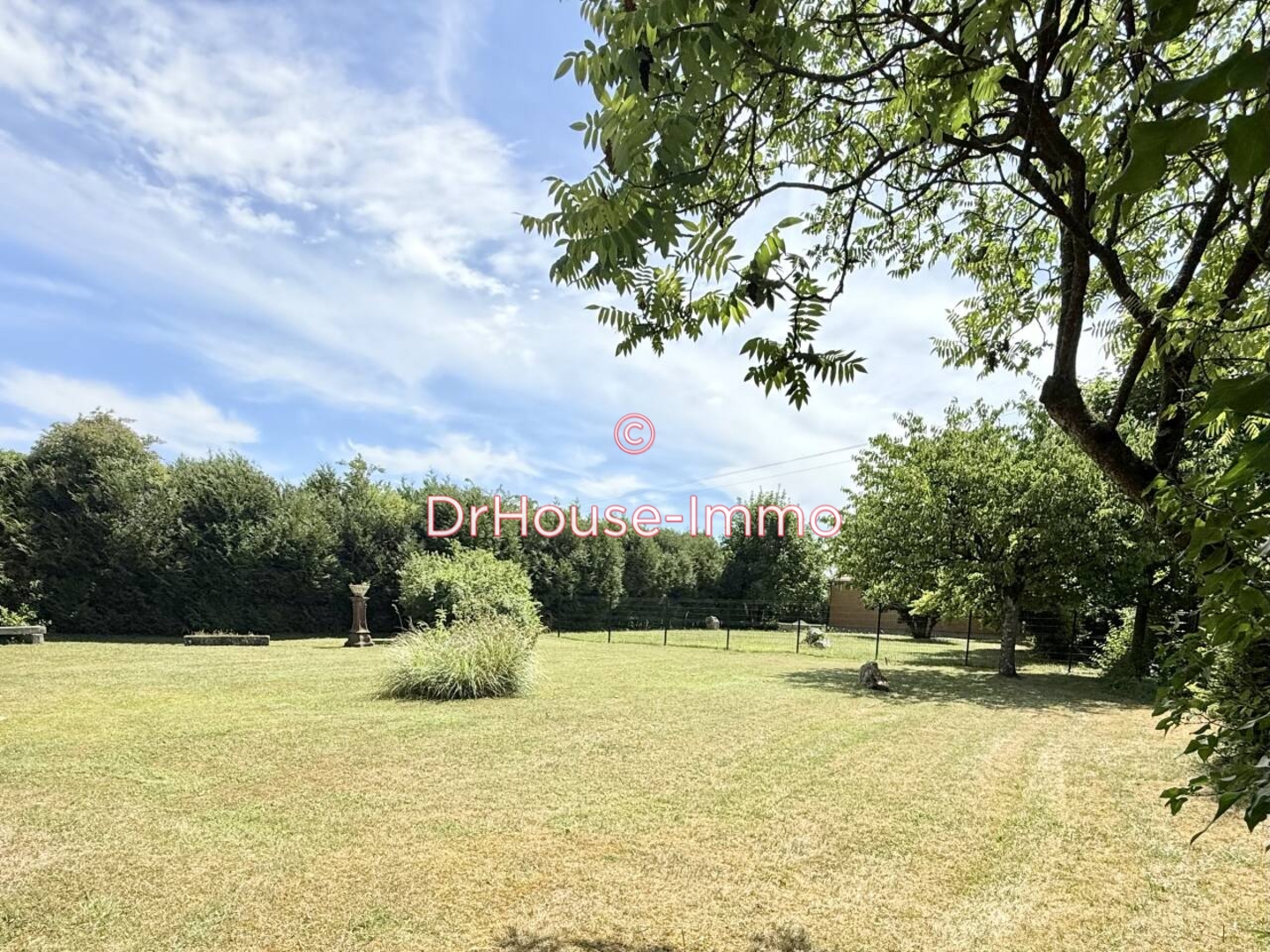 Photo 2 : Vente Terrain Saint-Lyé 644 m²