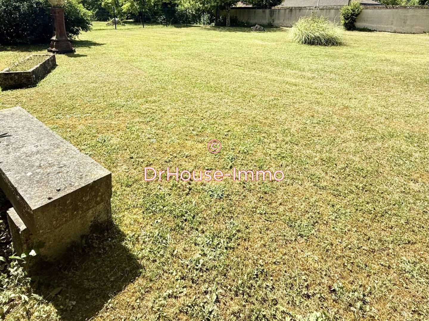 Photo 3 : Vente Terrain Saint-Lyé 644 m²