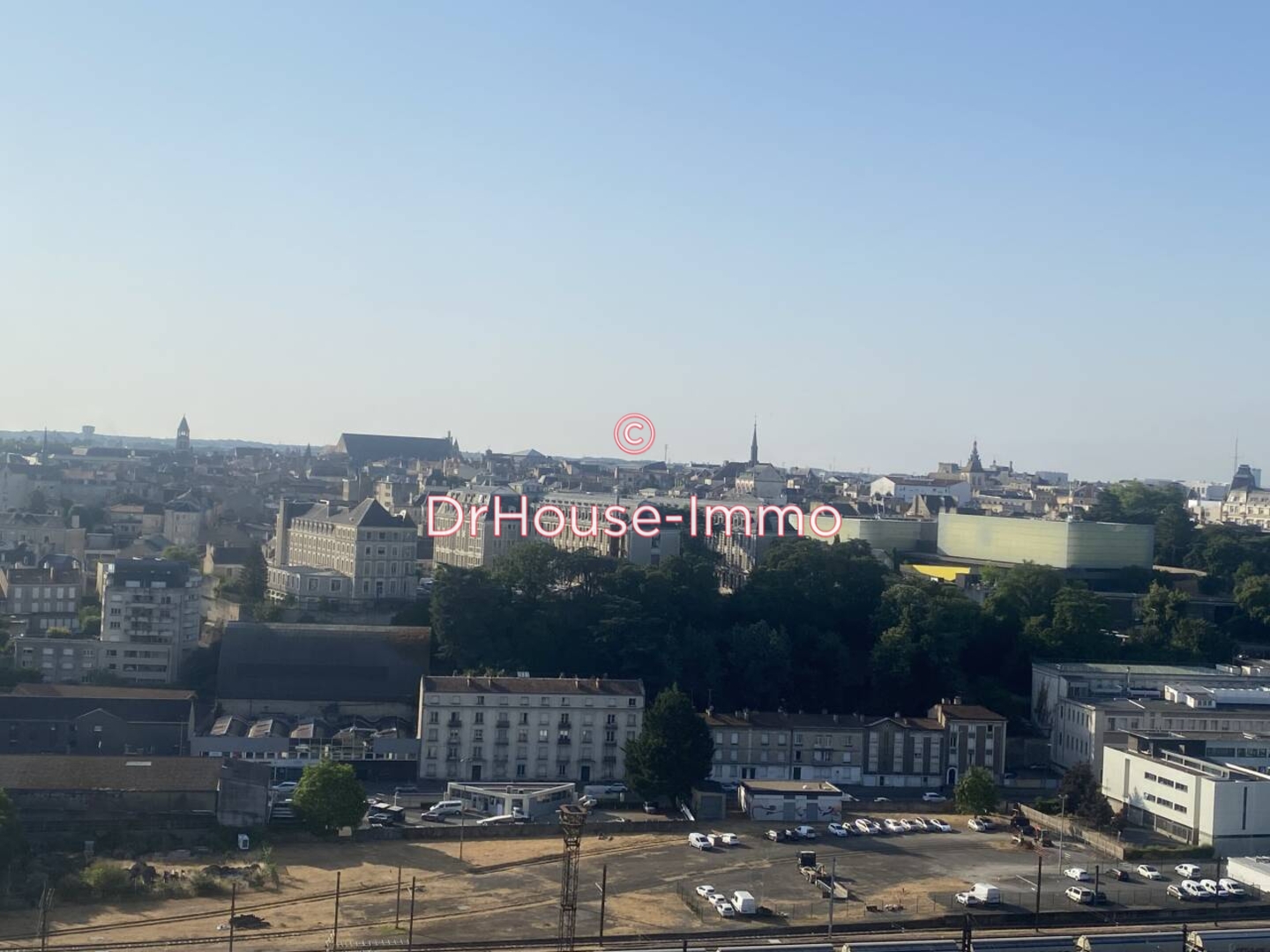 Photo 2 : Vente Appartement 4 pièces Poitiers 77 m²