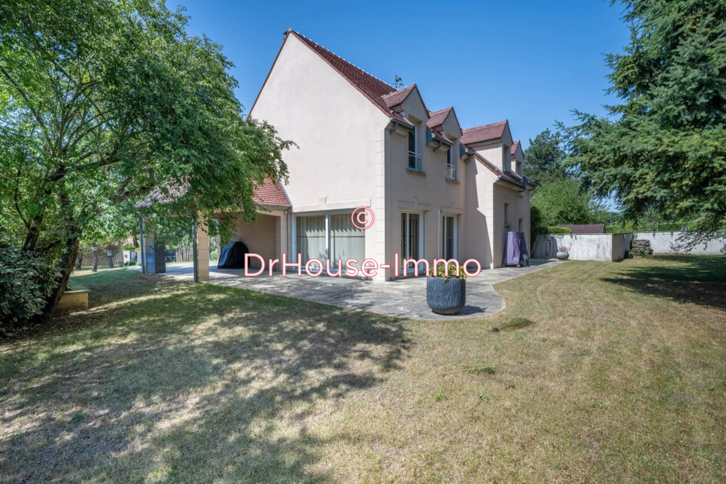 Photo 2 : Vente Maison 7 pièces Saint-Martin-la-Garenne 205 m²