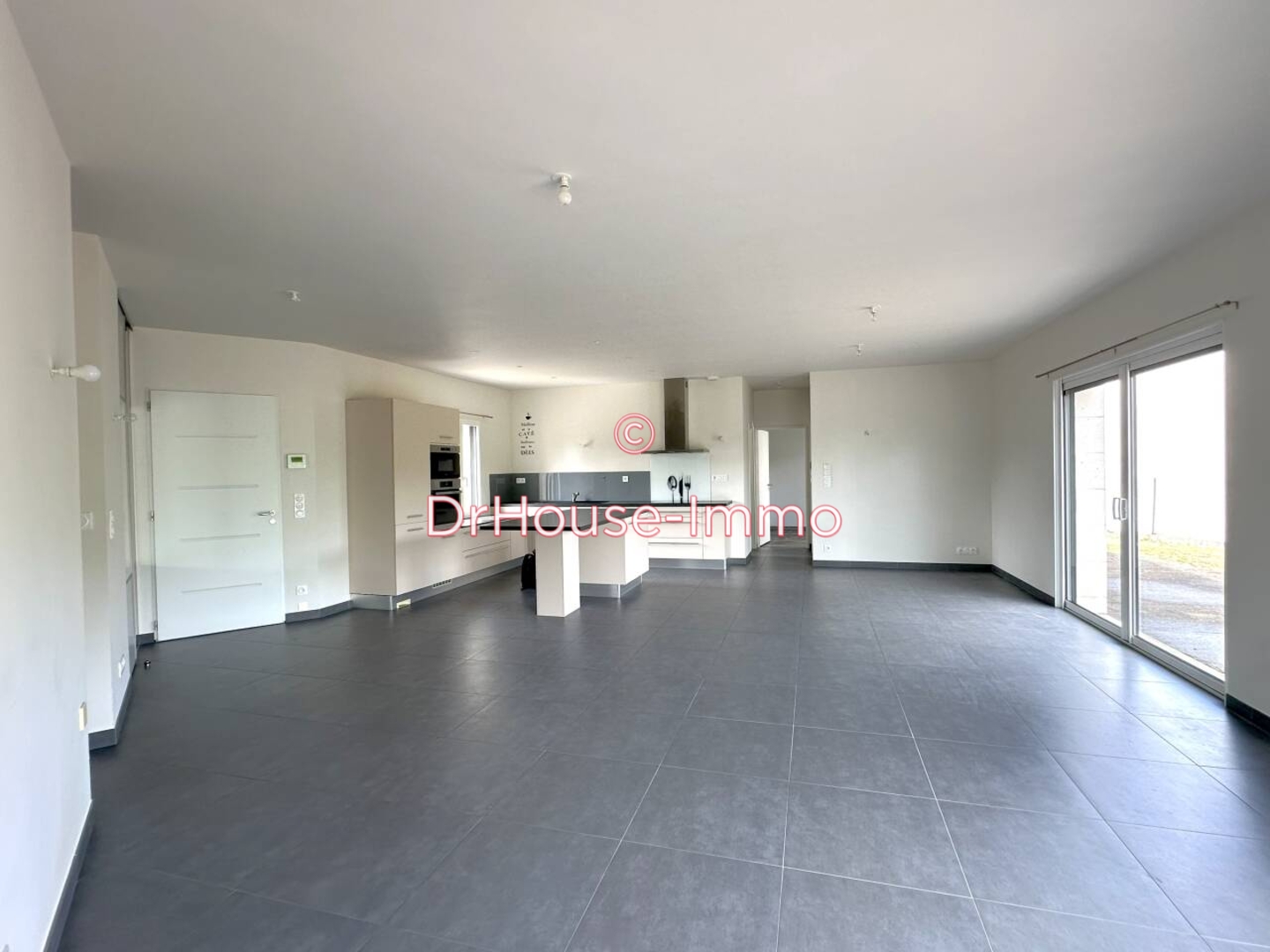 Photo 3 : Vente Maison 5 pièces Bassac 130 m²