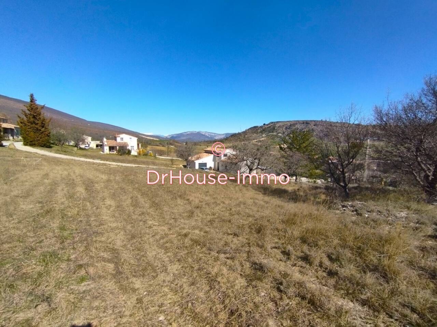 Photo 3 : Vente Terrain Châteauneuf-Val-Saint-Donat 1505 m²