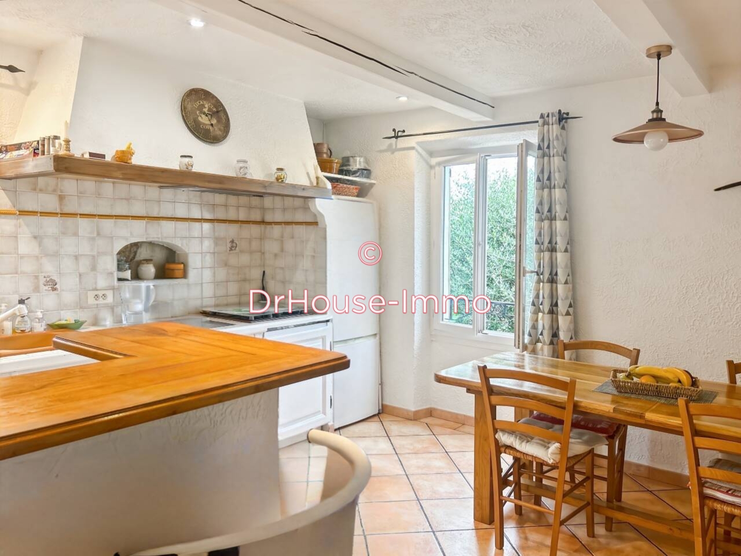 Photo 1 : Vente Appartement 4 pièces Roquefort-les-Pins 84 m²