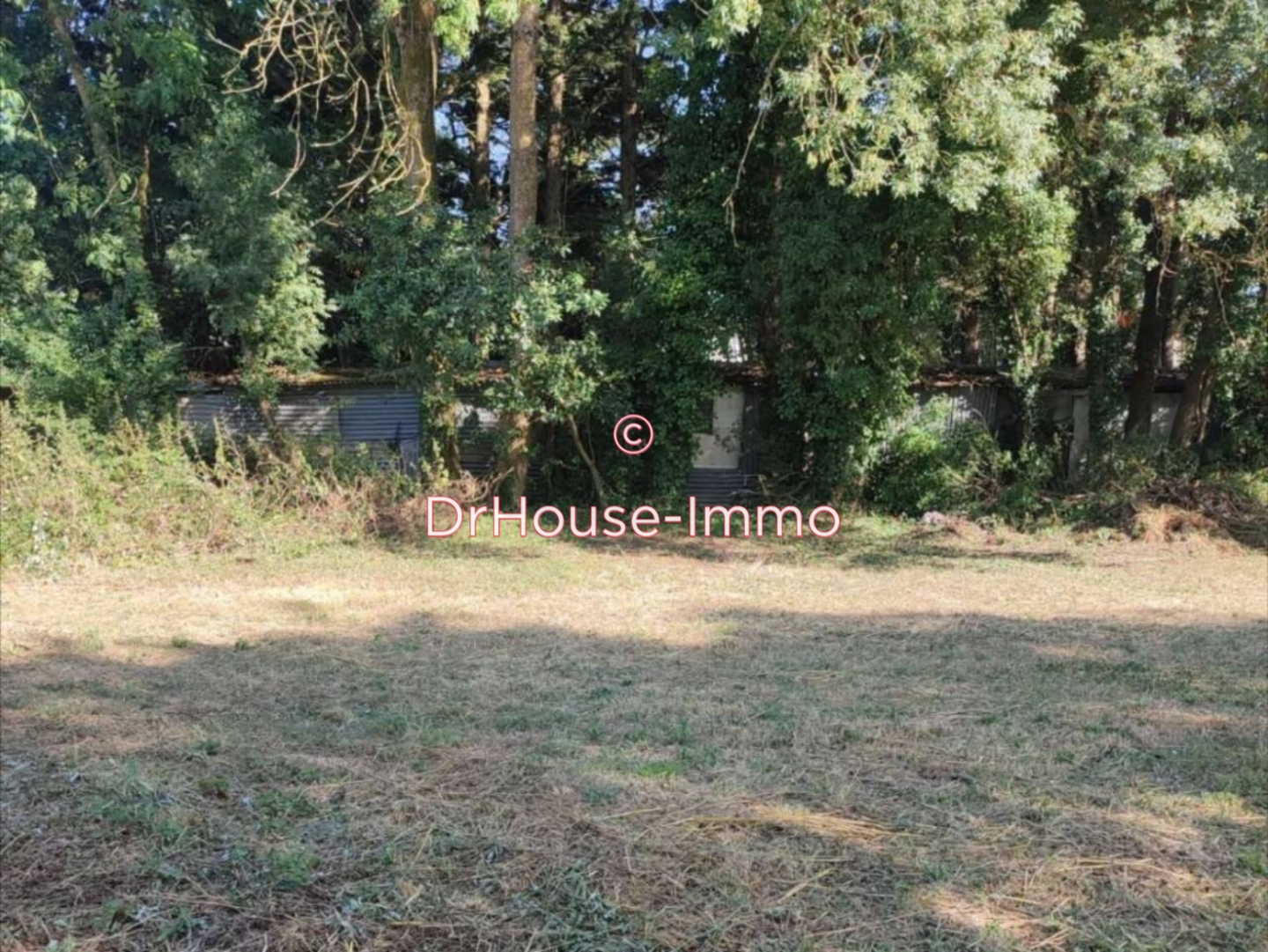 Photo 2 : Vente Terrain Le Gua 2255 m²