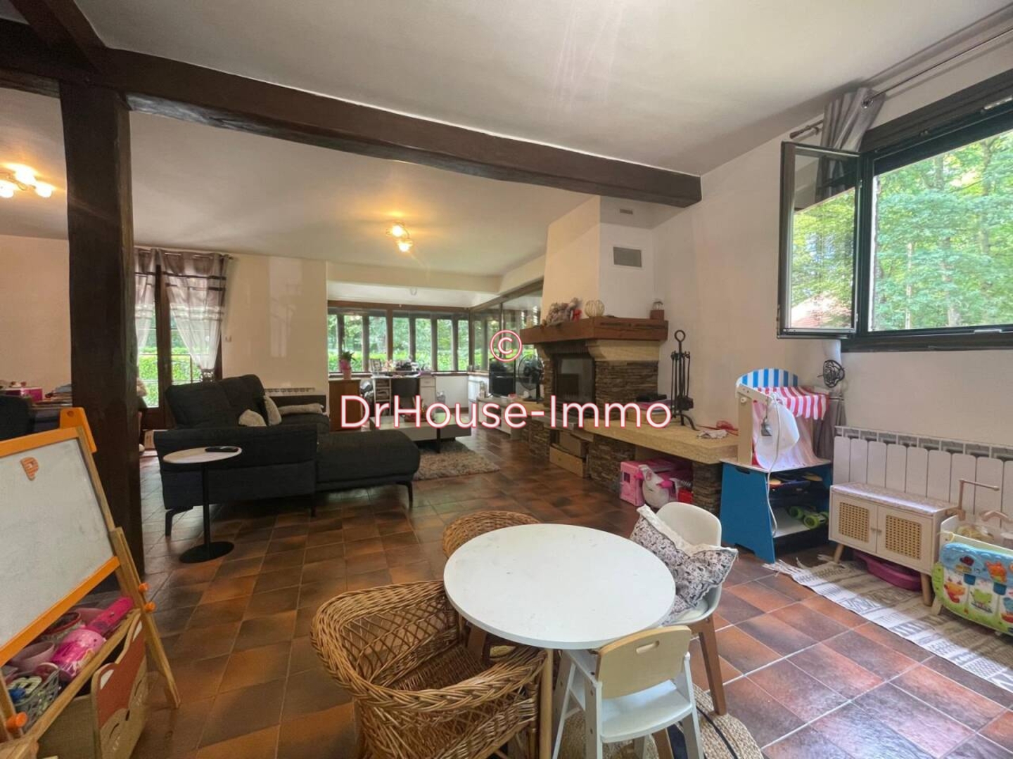 Photo 2 : Vente Maison 5 pièces Ferrières-en-Gâtinais 133 m²