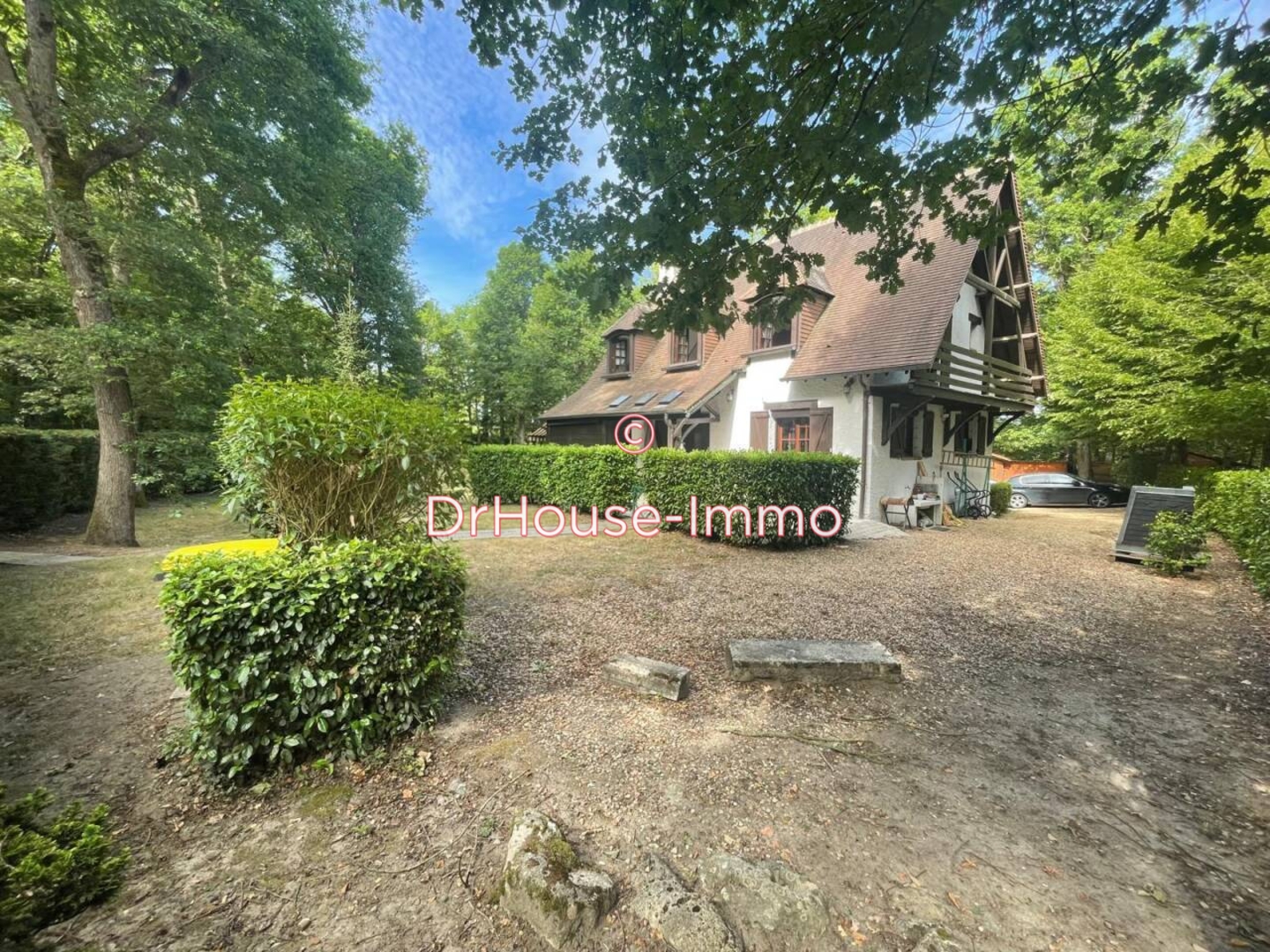 Photo 1 : Vente Maison 5 pièces Ferrières-en-Gâtinais 133 m²