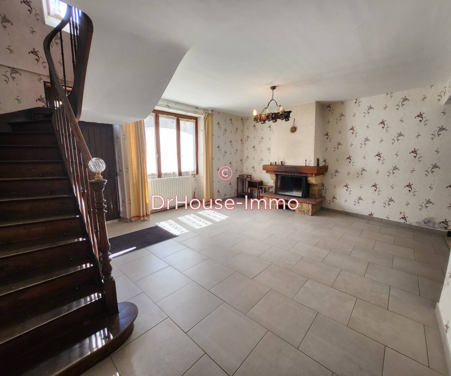 Photo 2 : Vente Maison 6 pièces Souligné-sous-Ballon 145 m²