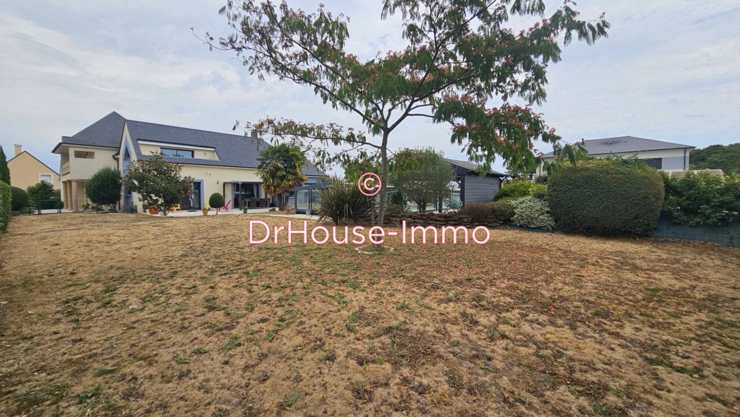 Photo 2 : Vente Maison 8 pièces Saint-Saturnin 272 m²