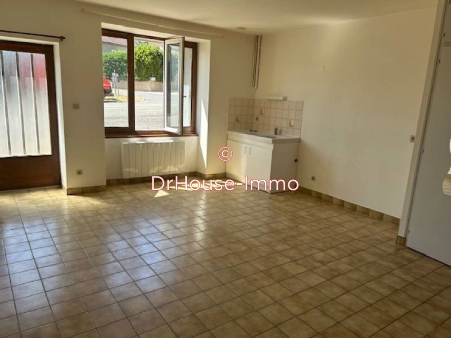 Photo 3 : Vente Autre 10 pièces Iteuil 282 m²