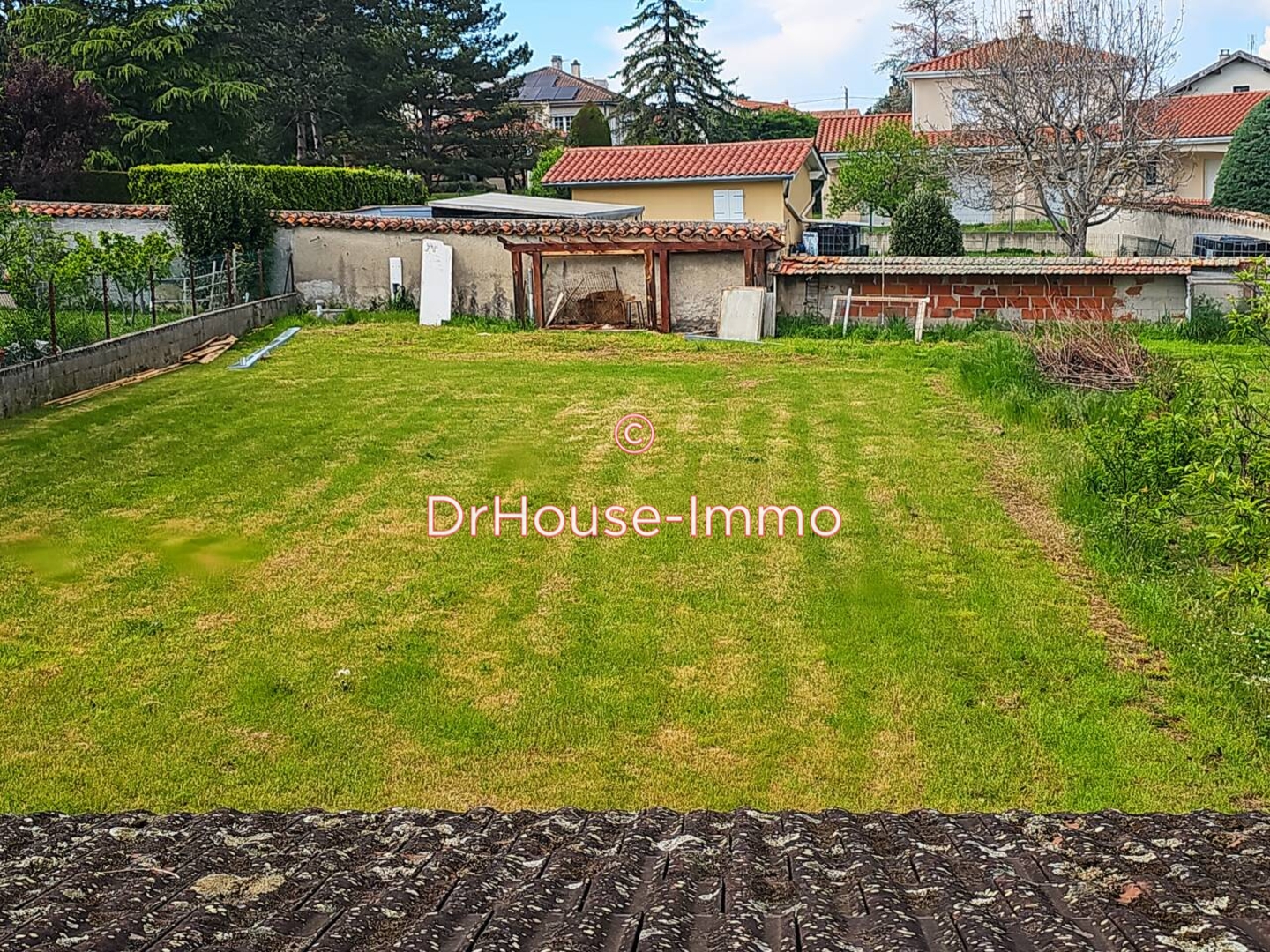 Photo 3 : Vente Terrain Montbrison 775 m²