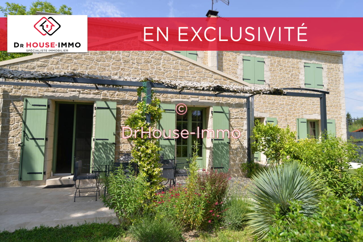 Photo 1 : Vente Maison 5 pièces Saint-Victor-la-Coste 145 m²