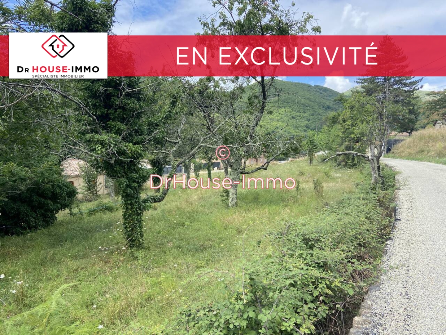 Photo 3 : Vente Terrain Thueyts 2965 m²